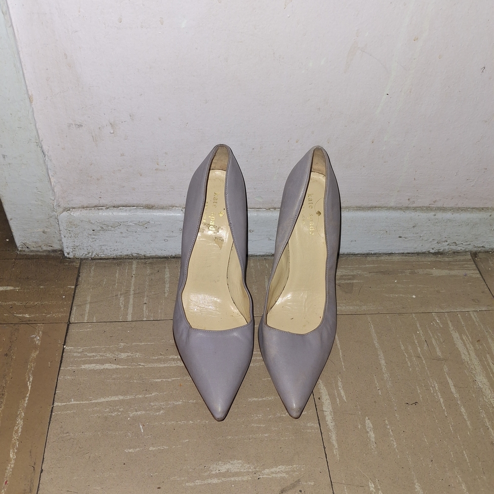 Kate Spade Chic Gray Pointed Heels